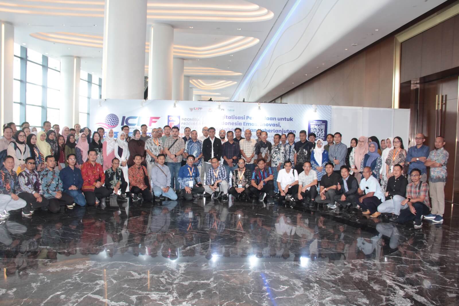 Kunjungan Booth oleh Bapak Yasonna Laoly (Menteri Hukum & HAM)