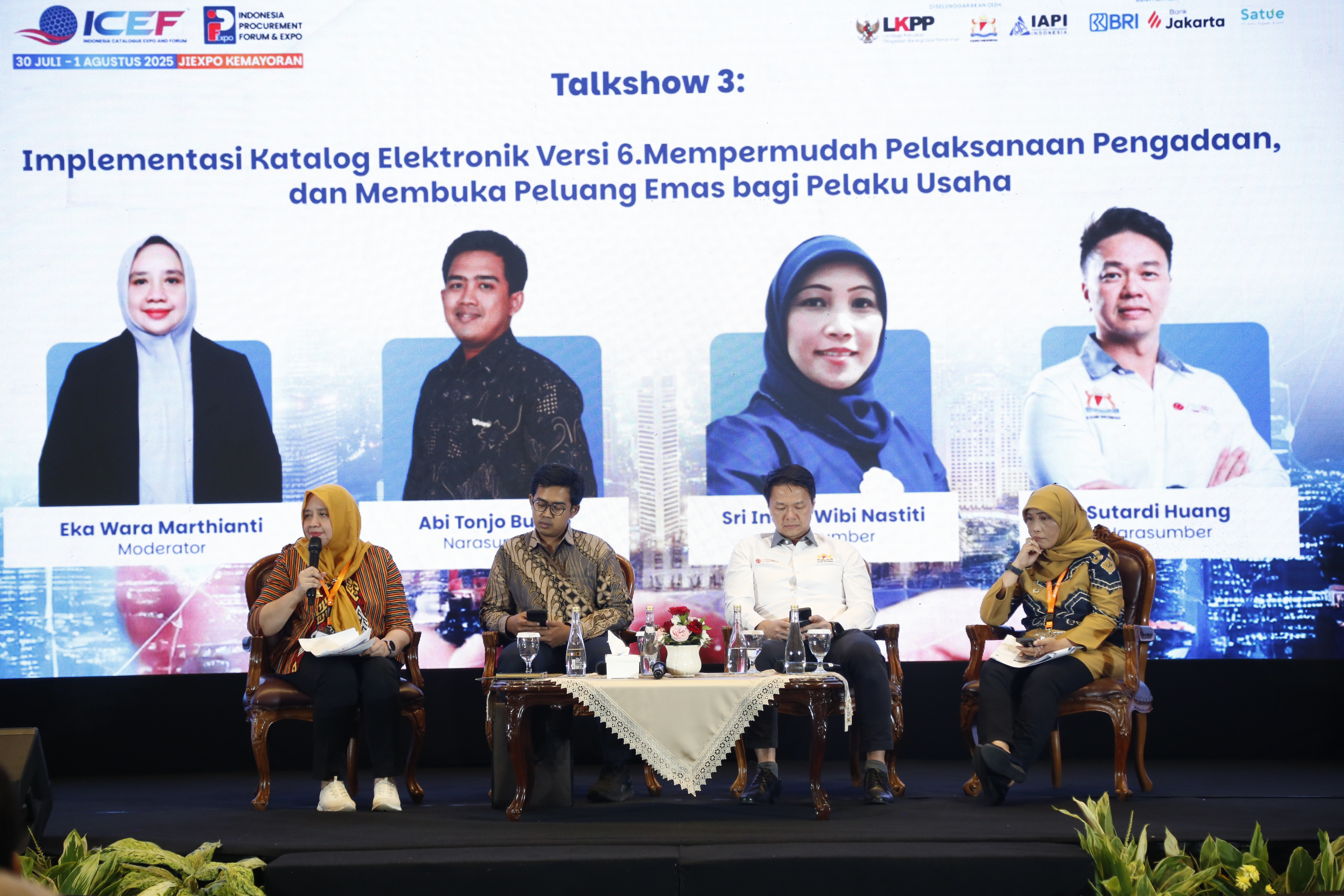 Display Produk di booth pameran ICEF